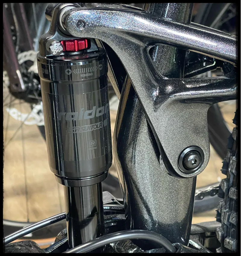 Giant Stance E+ 2 625 25km/h Large Black Diamond 2023-4